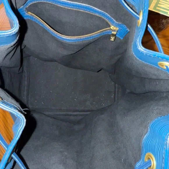 Louis Vuitton Blue Epi Noe GM - Picture 4 of 10